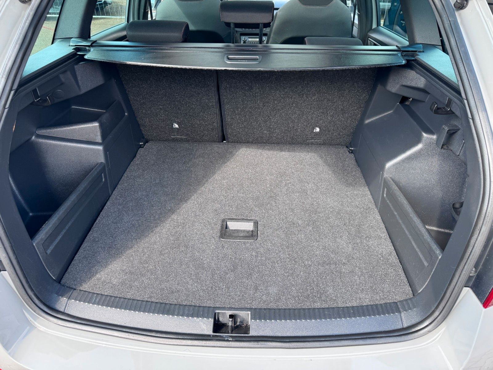 Skoda Fabia Combi Monte Carlo - Samsaru's Car Outlet