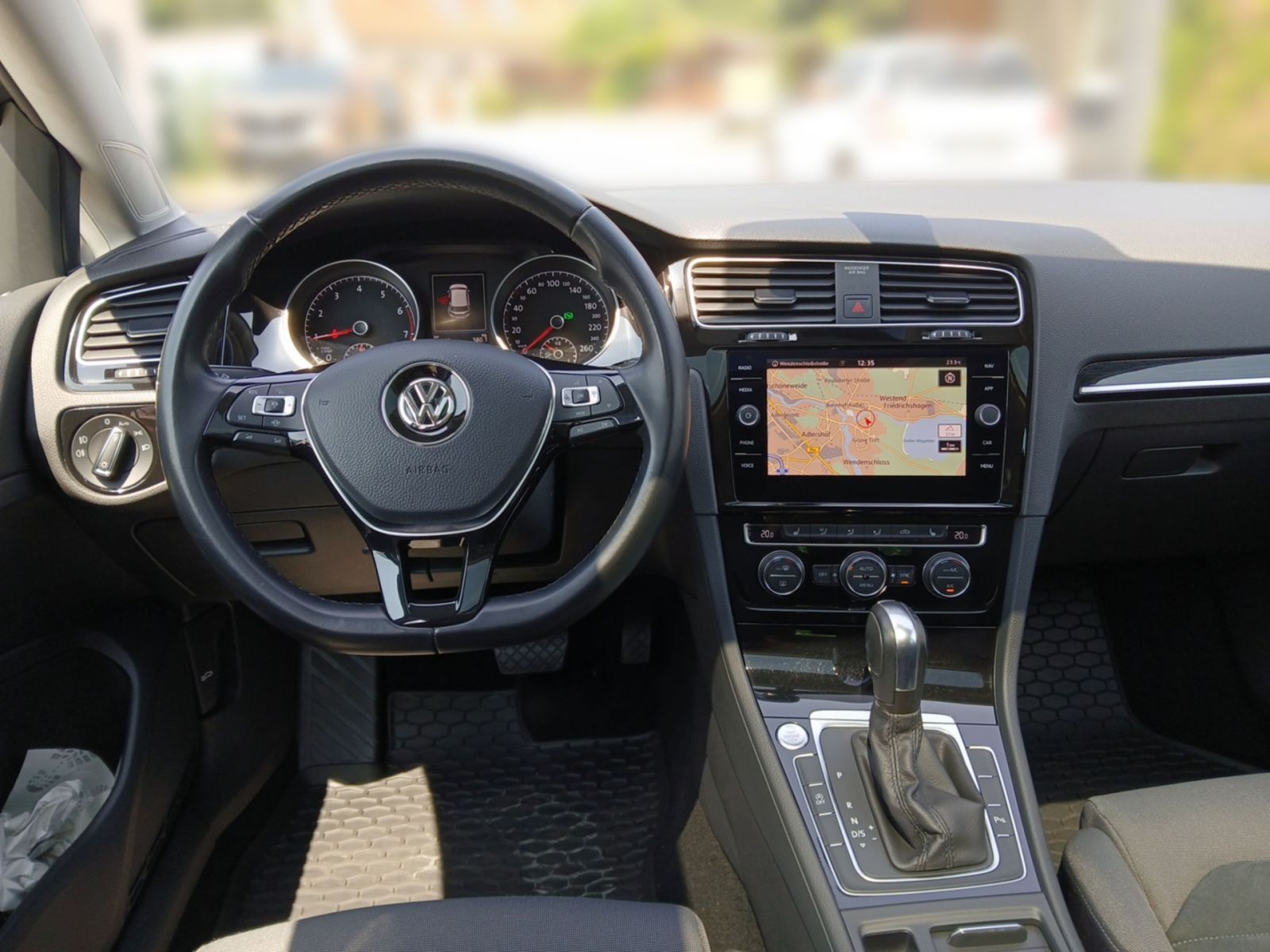 Volkswagen GOLF TSI 1.5 Highline DSG - Samsaru's Car Outlet