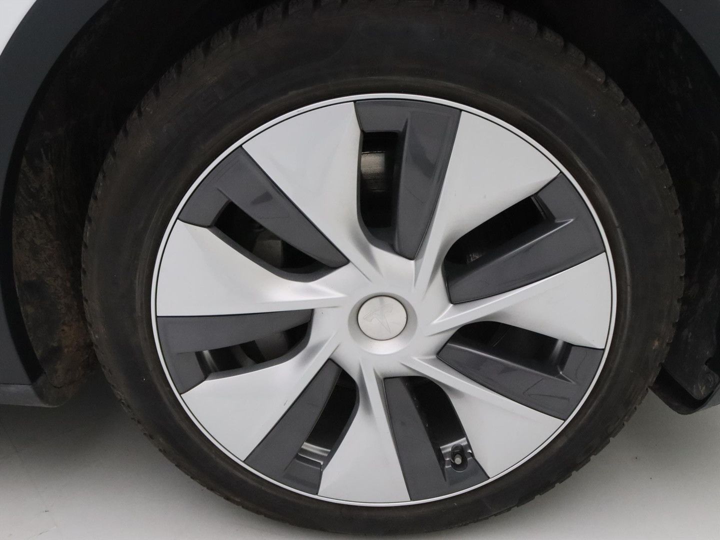 Tesla Model Y Long Range AWD 75kWh 351pk AMD RYZEN [ T