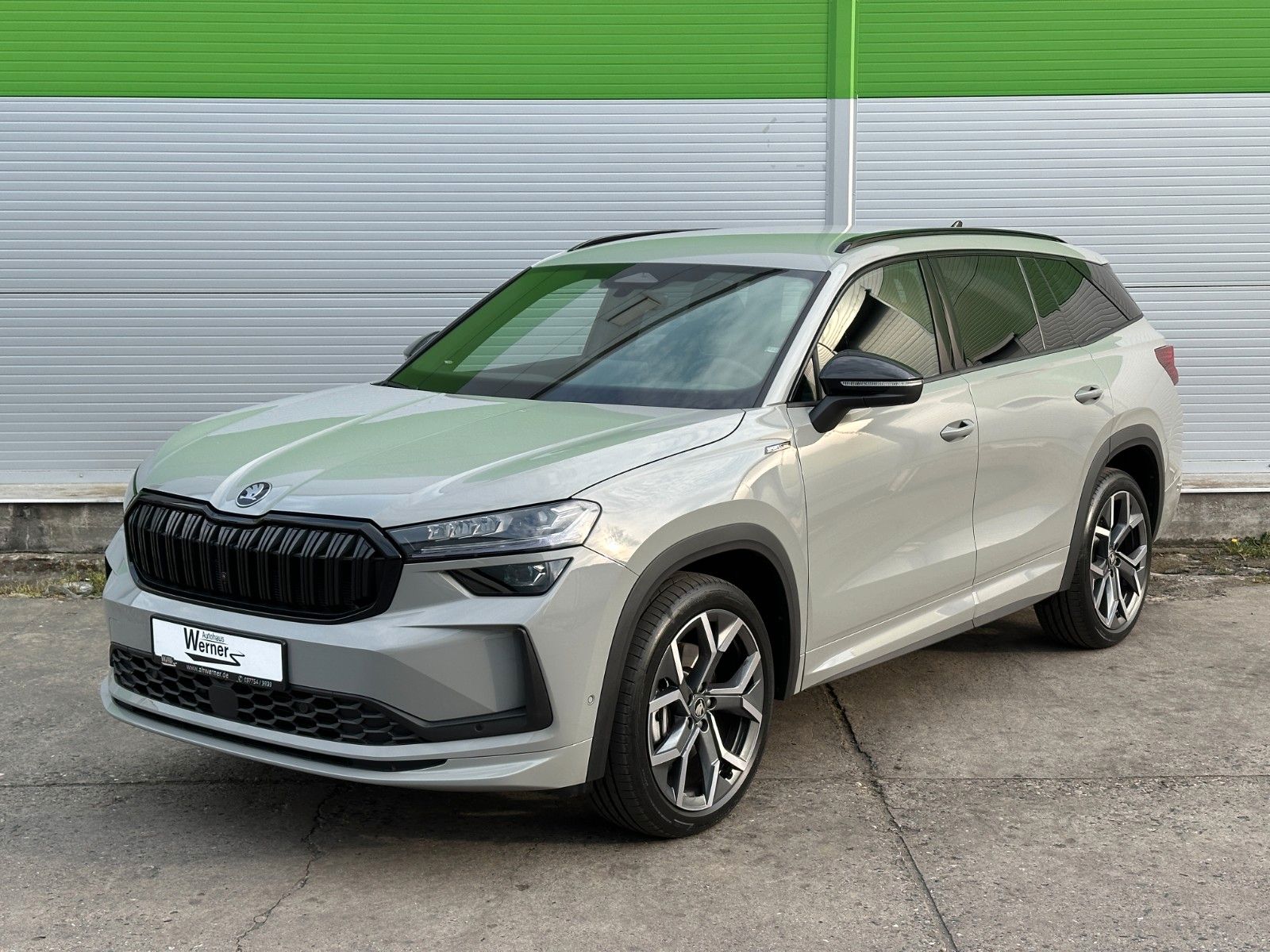 Skoda 193PS 4x4 Sportline STHZ NAVI DCC+ eHK LM20"AHK