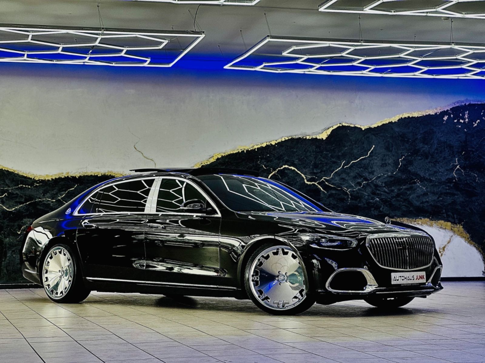 Mercedes-Benz S 580 Maybach - Samsaru's Car Outlet