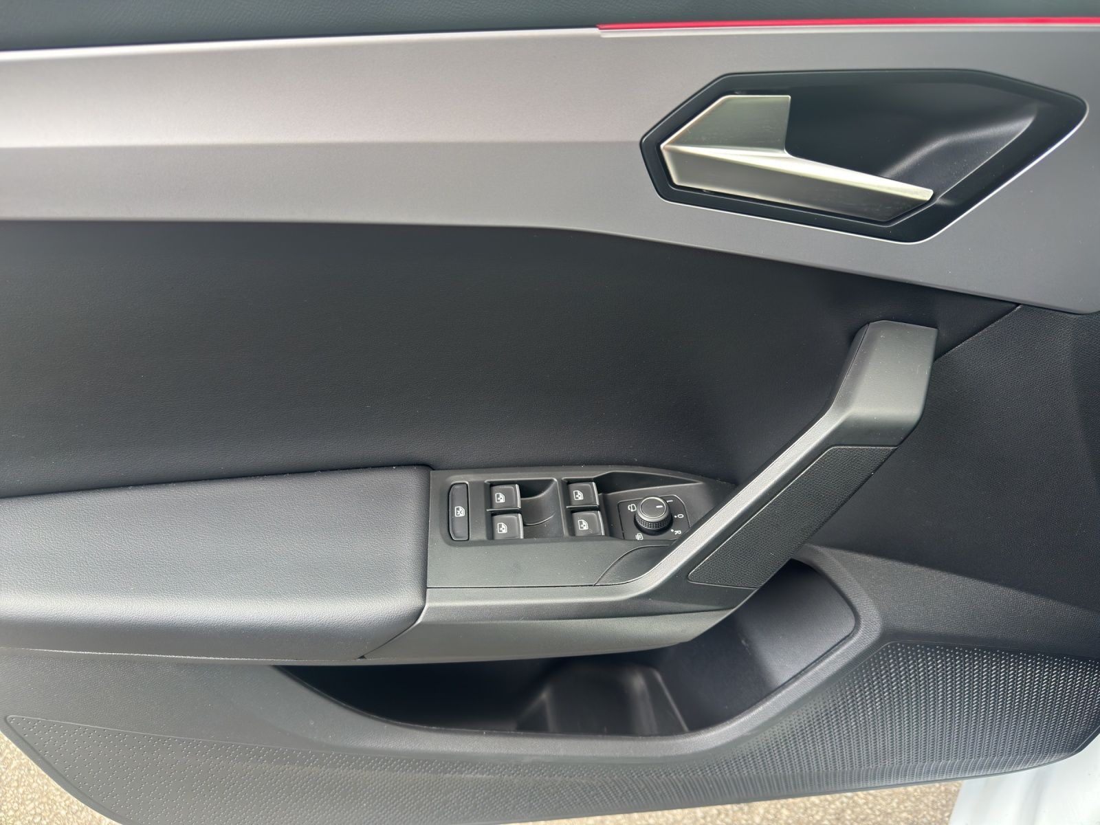 Seat Leon Sportstourer 2.0 TDI DSG FR NAVI ACC KAMERA