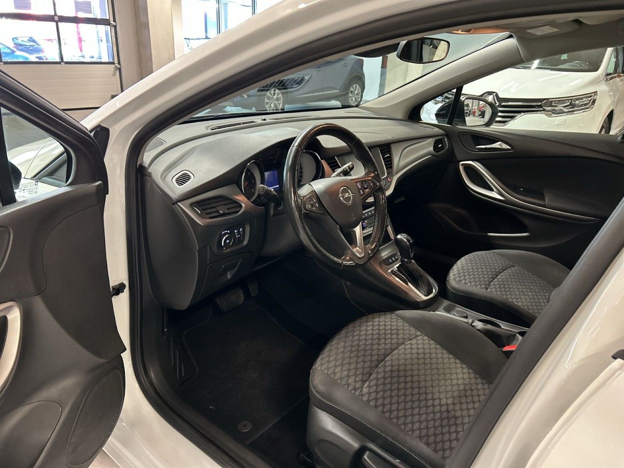 Opel Astra K Sports Tourer Edition - Samsaru's Car Outlet