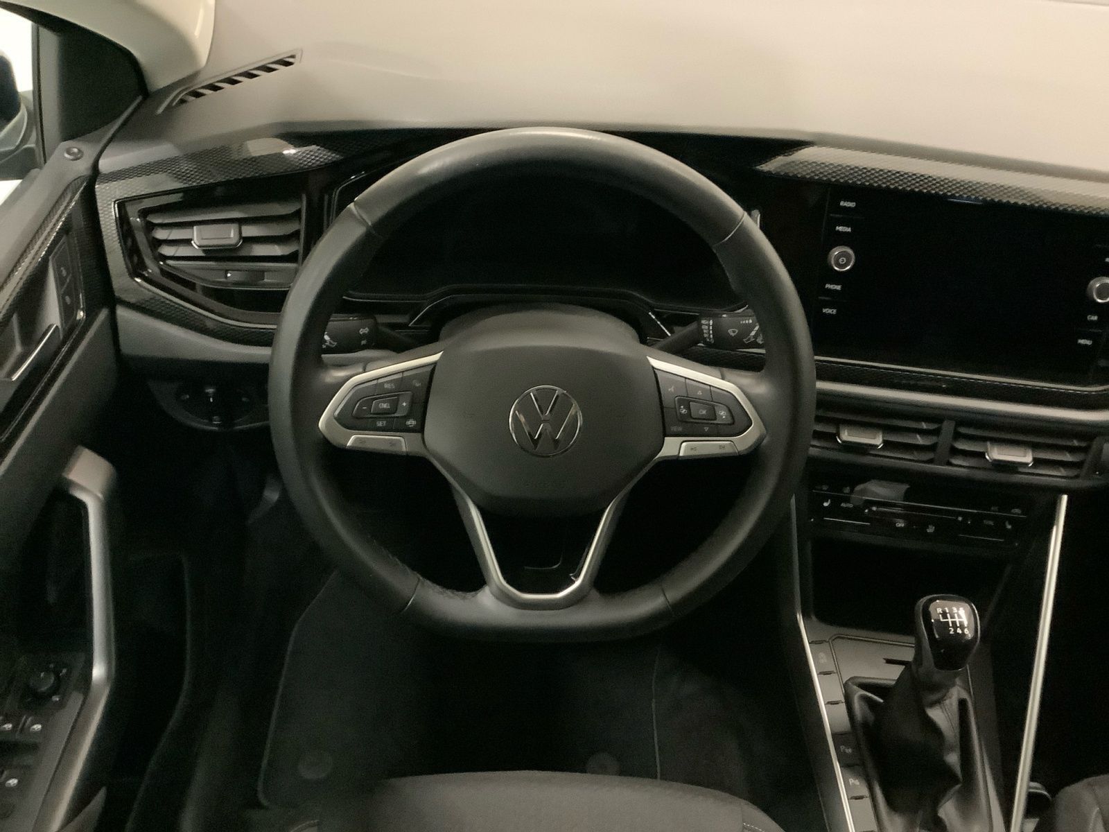 Volkswagen Taigo Life 1.0 TSI - Samsaru's Car Outlet