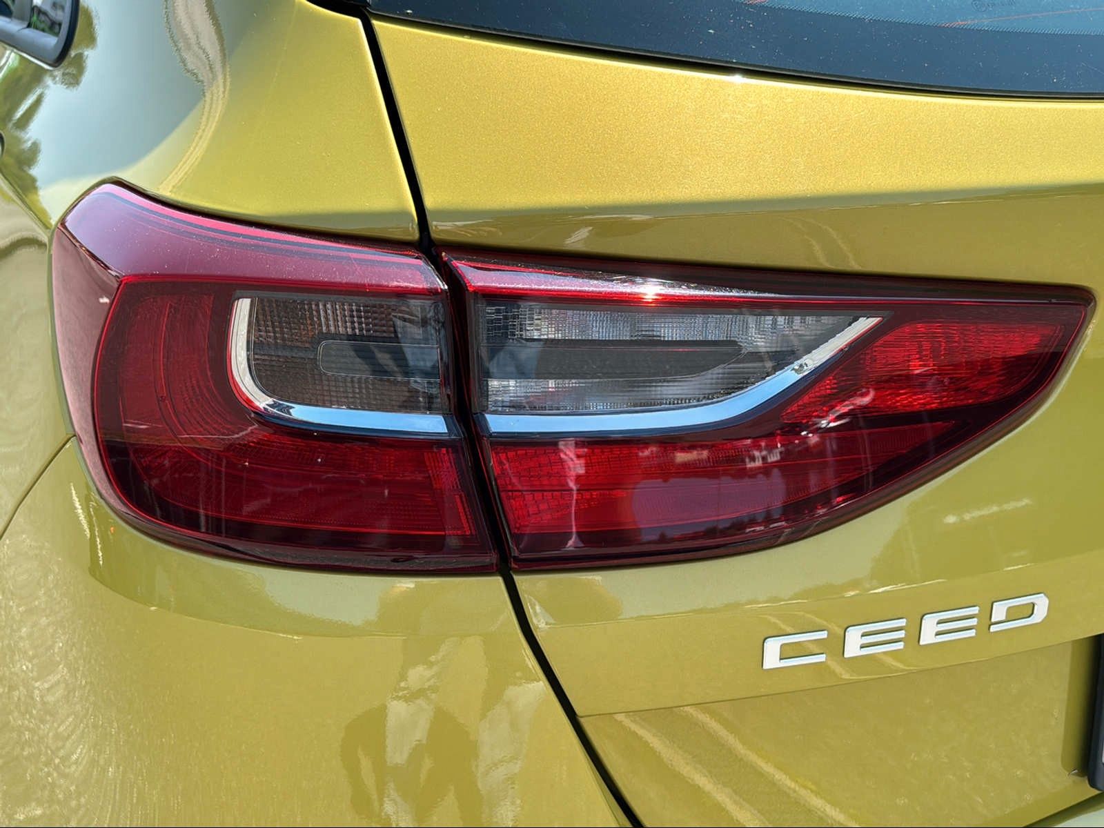 Kia Ceed 1.0 T-GDI Edition - Samsaru's Car Outlet