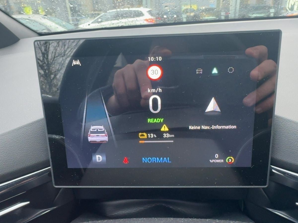 MG 4 Luxury 64 kWh / Navi / Kamera