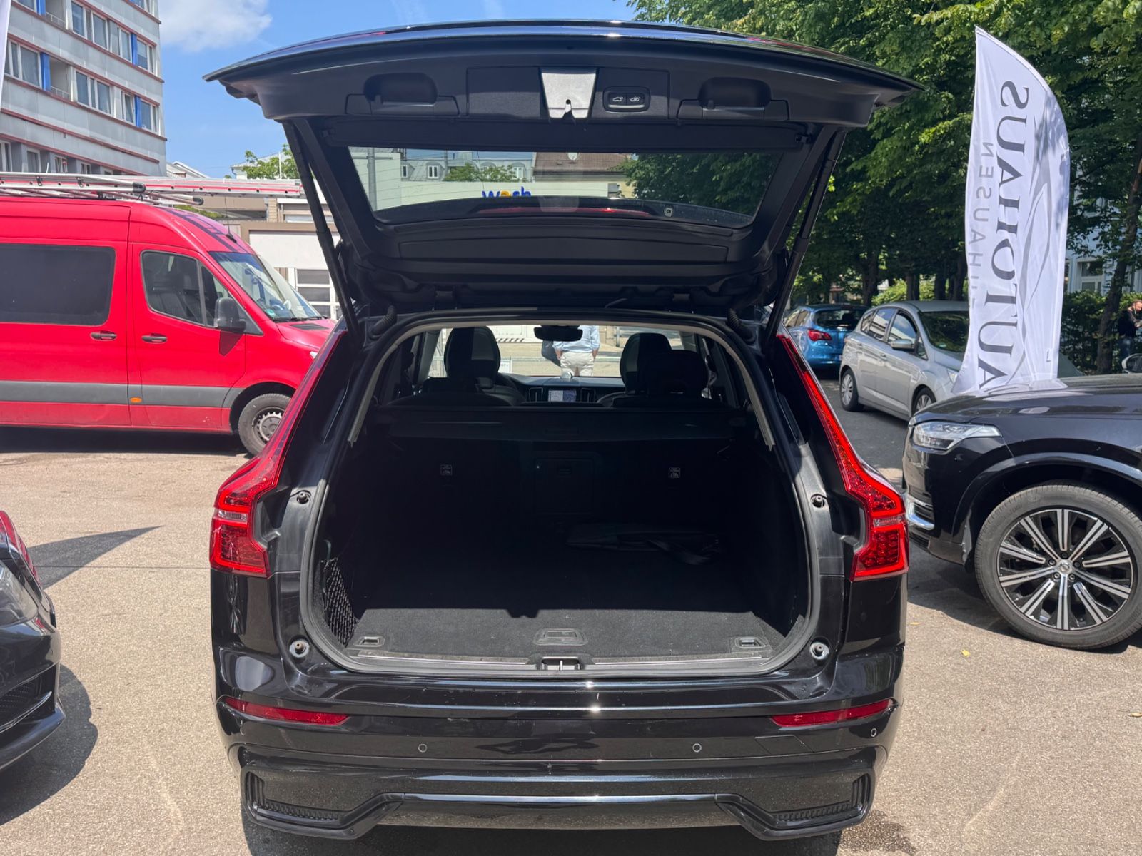 Volvo XC60 Ultimate AWD - Samsaru's Car Outlet