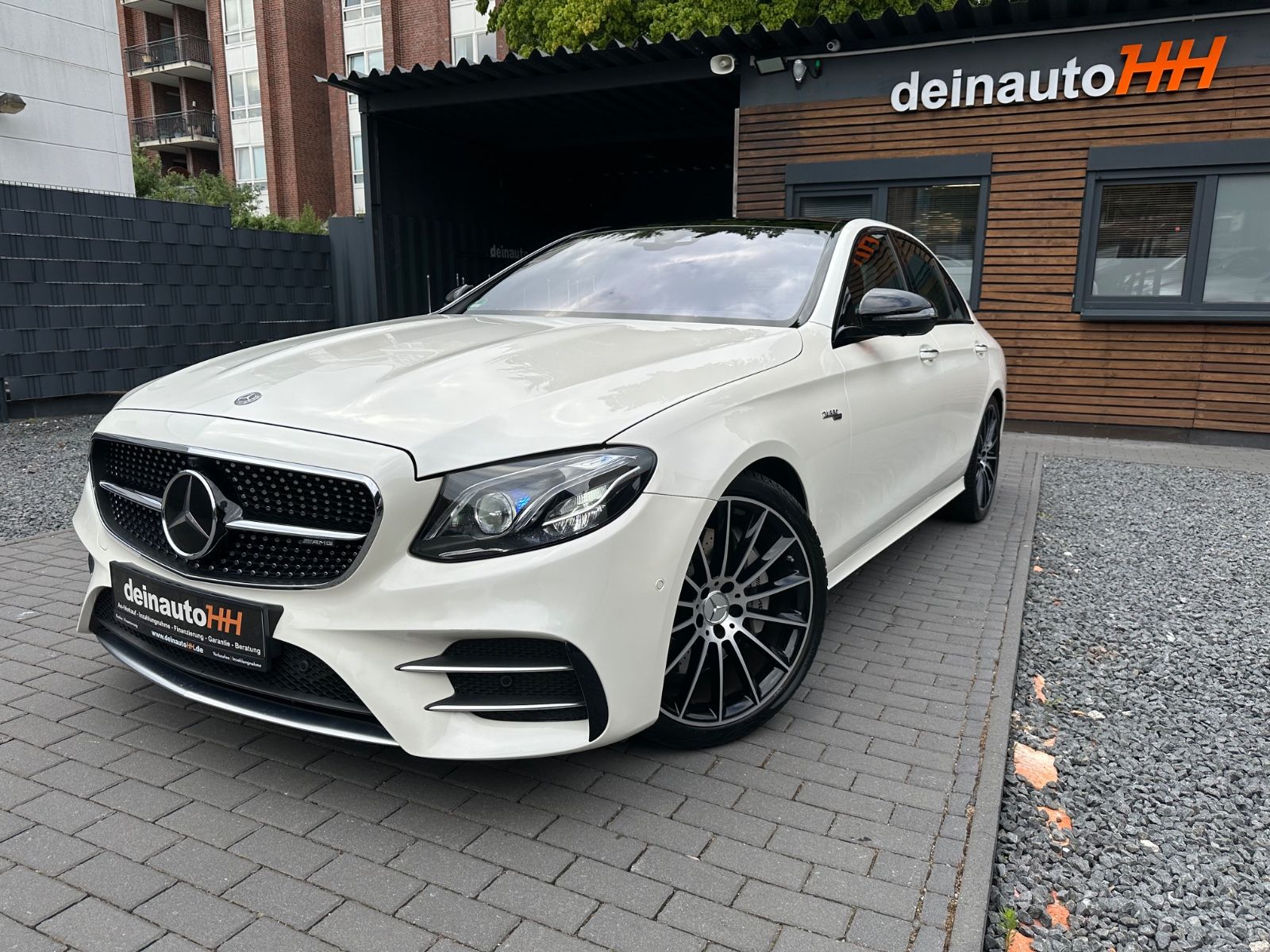 Mercedes-Benz E 53 AMG 4Matic+ - Samsaru's Car Outlet