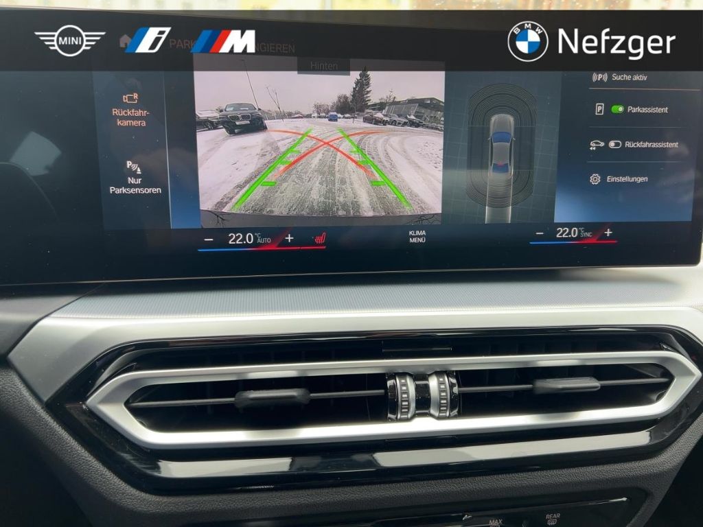 BMW 320 i xDrive Limousine Park-Assistenzsystem