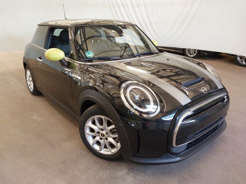 MINI Cooper SE 3T Electric Trim - Samsaru's Car Outlet