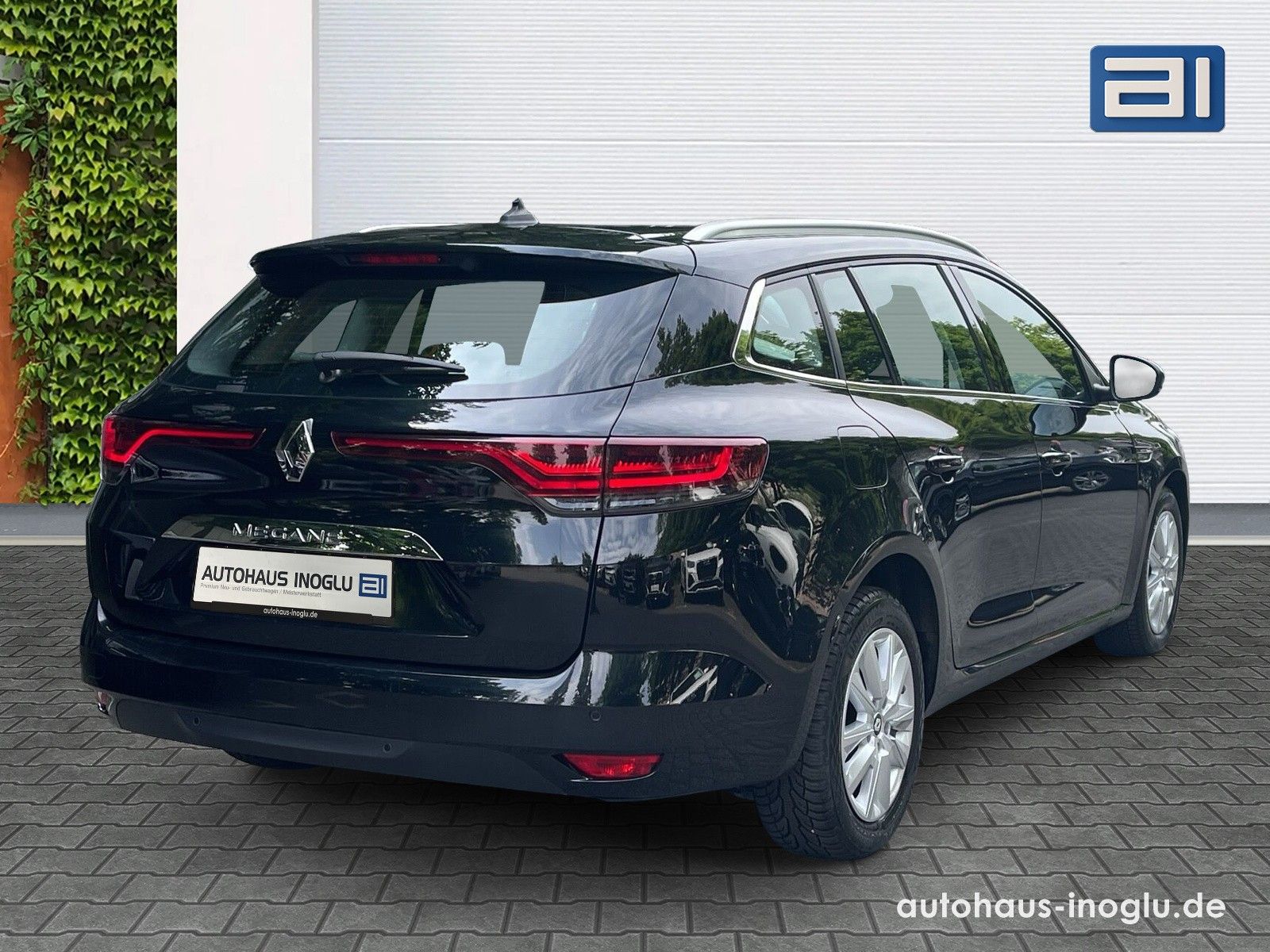 Renault Megane 1.3 TCE AT Business - Samsaru's Car Outlet