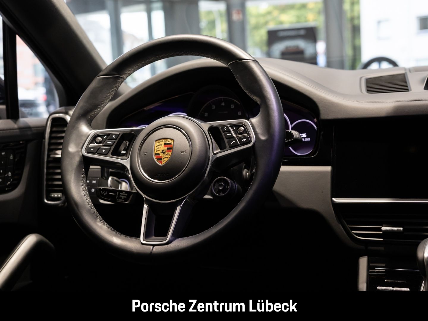 Porsche Cayenne S Coupe Hinterachslenkung Head-Up