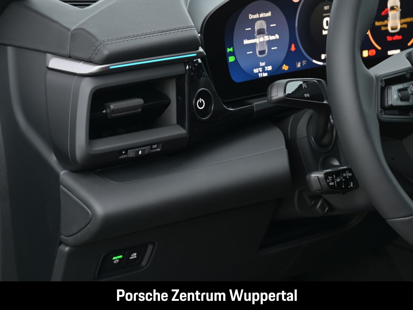Porsche Macan 4 LED-Matrix Surround-View Abstandstempoma