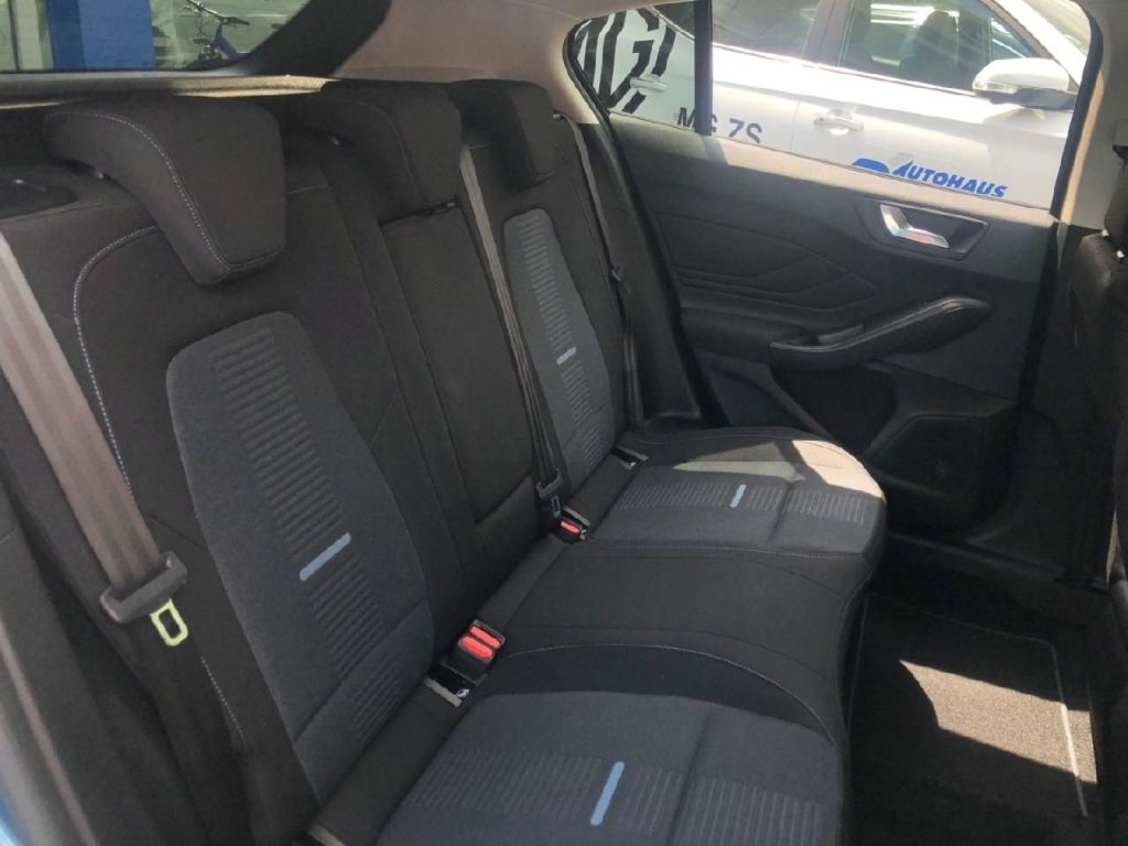 Ford Focus Active X+AHK+KAMERA+NAVI+SYNC4+TWA+iACC+HU