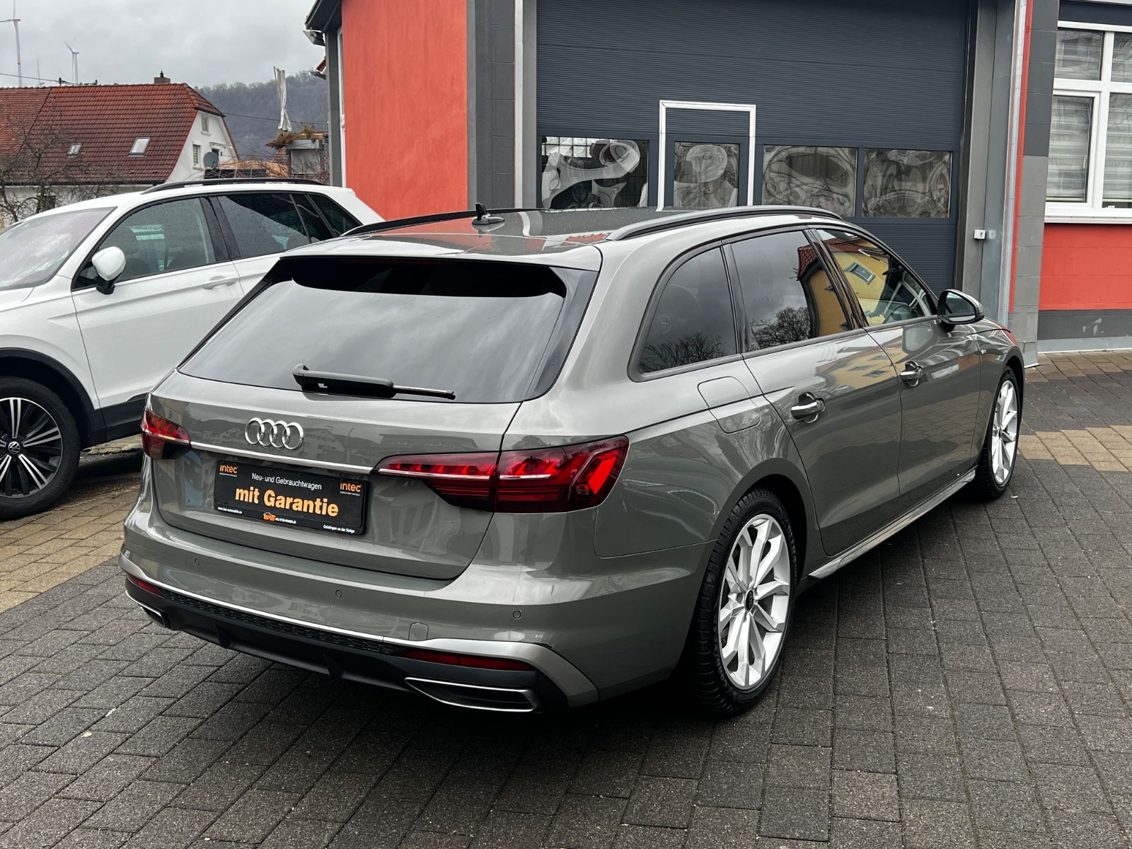 Audi A4 Avant 40 TDI S line - Samsaru's Car Outlet
