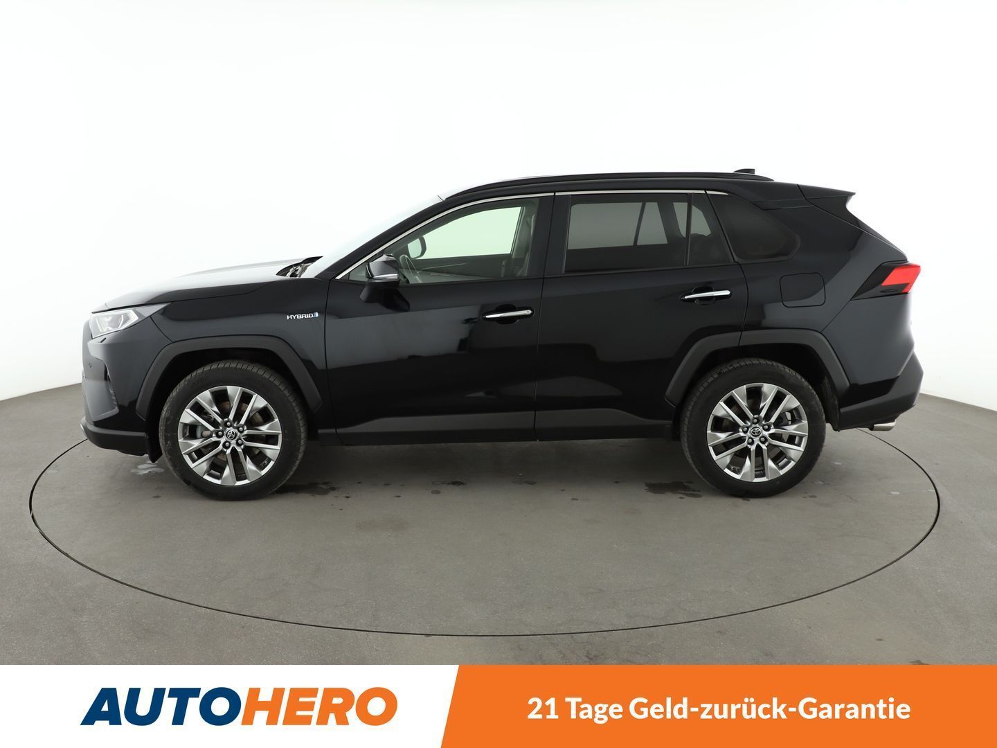 Toyota RAV 4 2.5 Hybrid 4x4 Lounge - Samsaru's Car Outlet
