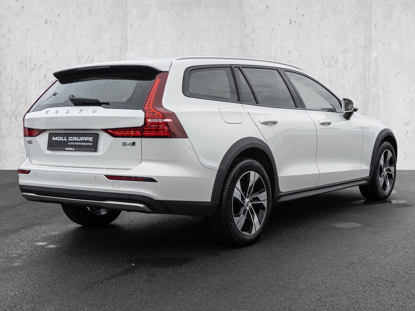 Volvo V60 Cross Country B4 D AWD Plus Bright PILOT LED