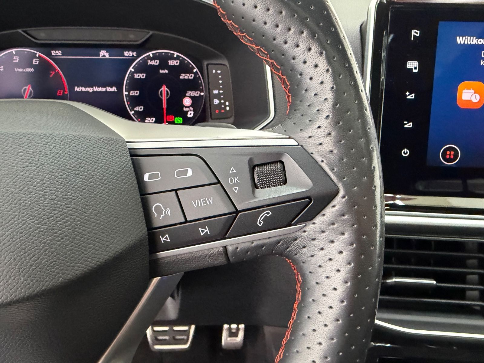Seat Tarraco 2.0 TSI 4Drive OPF DSG FR+7SITZE+PANO+