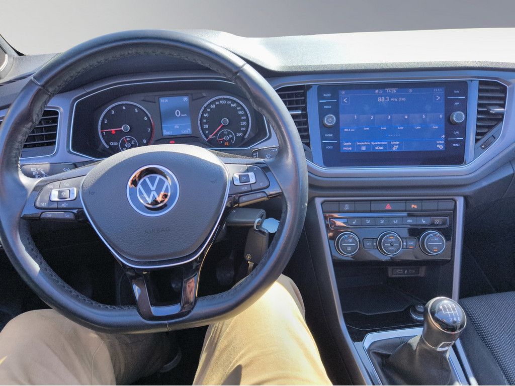 Volkswagen T-Roc Style - Samsaru's Car Outlet