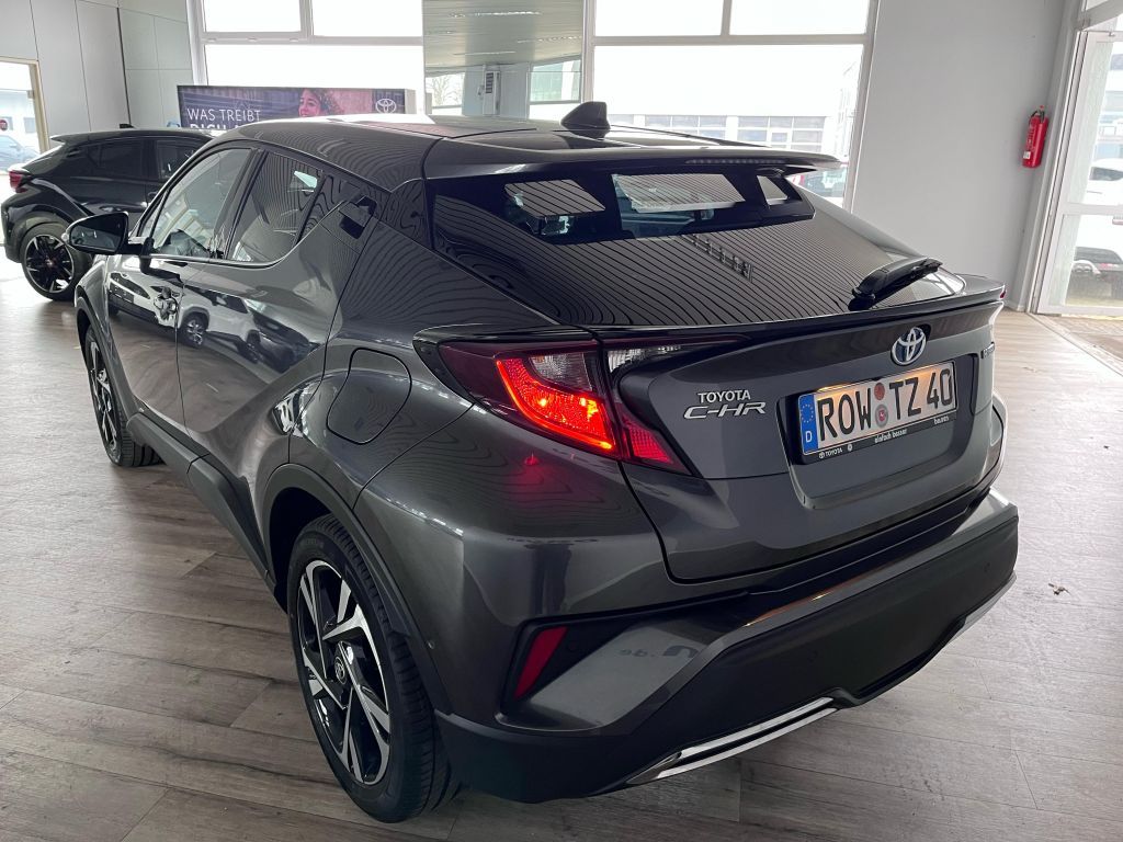 Toyota C-HR 2.0 Hybrid - Samsaru's Car Outlet