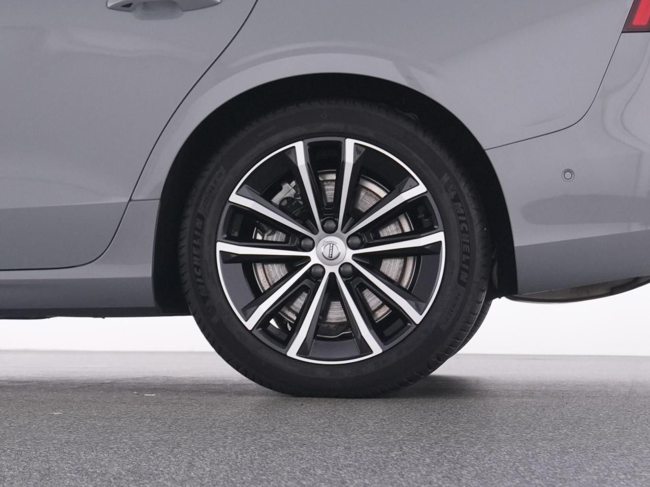 Volvo V60 T6 Recharge AWD PlusDark+AHK+360°+STANDHZ+LM