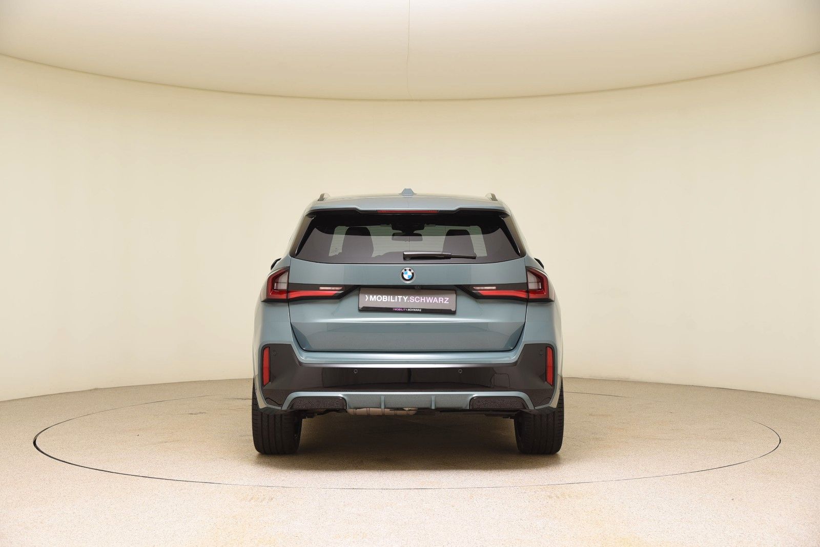 BMW X1 xDrive23d M Sportpaket - Samsaru's Car Outlet