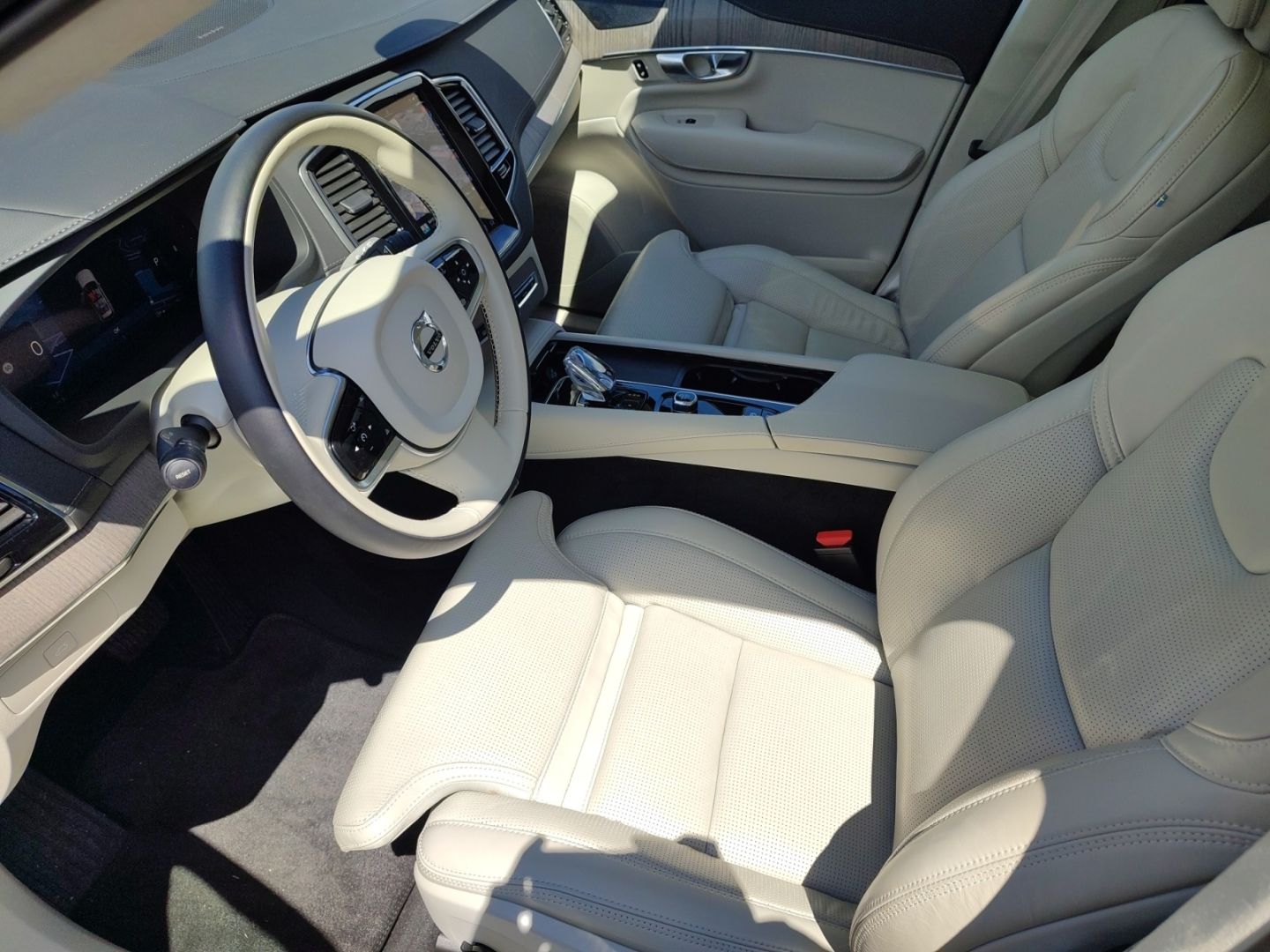 Volvo XC90 Ultimate Bright AWD 7-Sitzer HUD Pano AD St