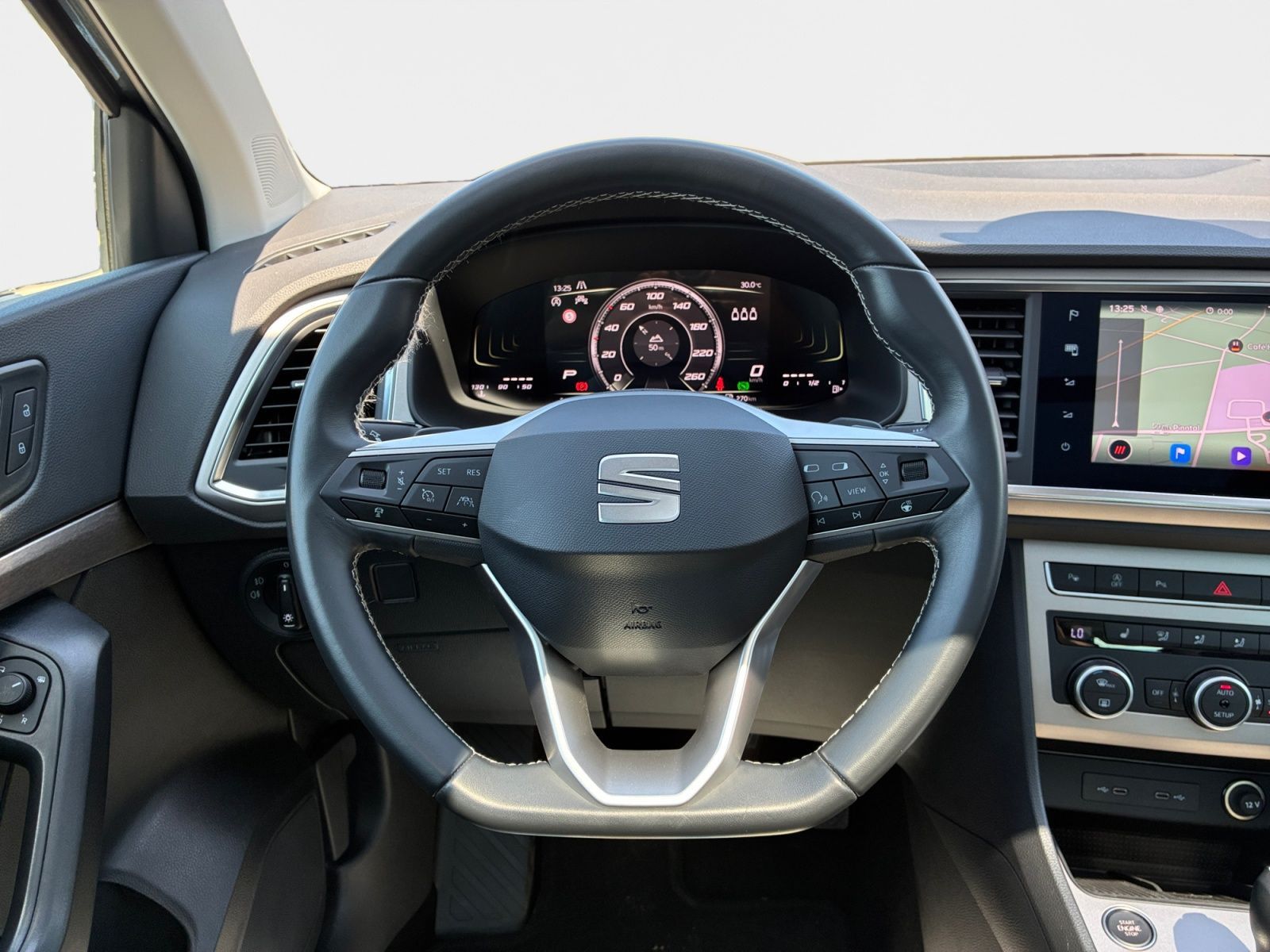 Seat Ateca 1.5 TSI DSG Xperience Navi AHK Panoramadac