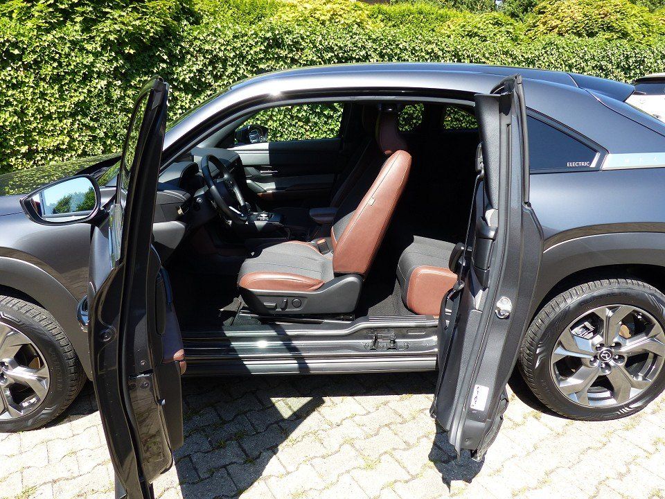 Mazda MX-30 e-SKYACTIV 145PS KOMFORT-PAKET + PREMIUM-P