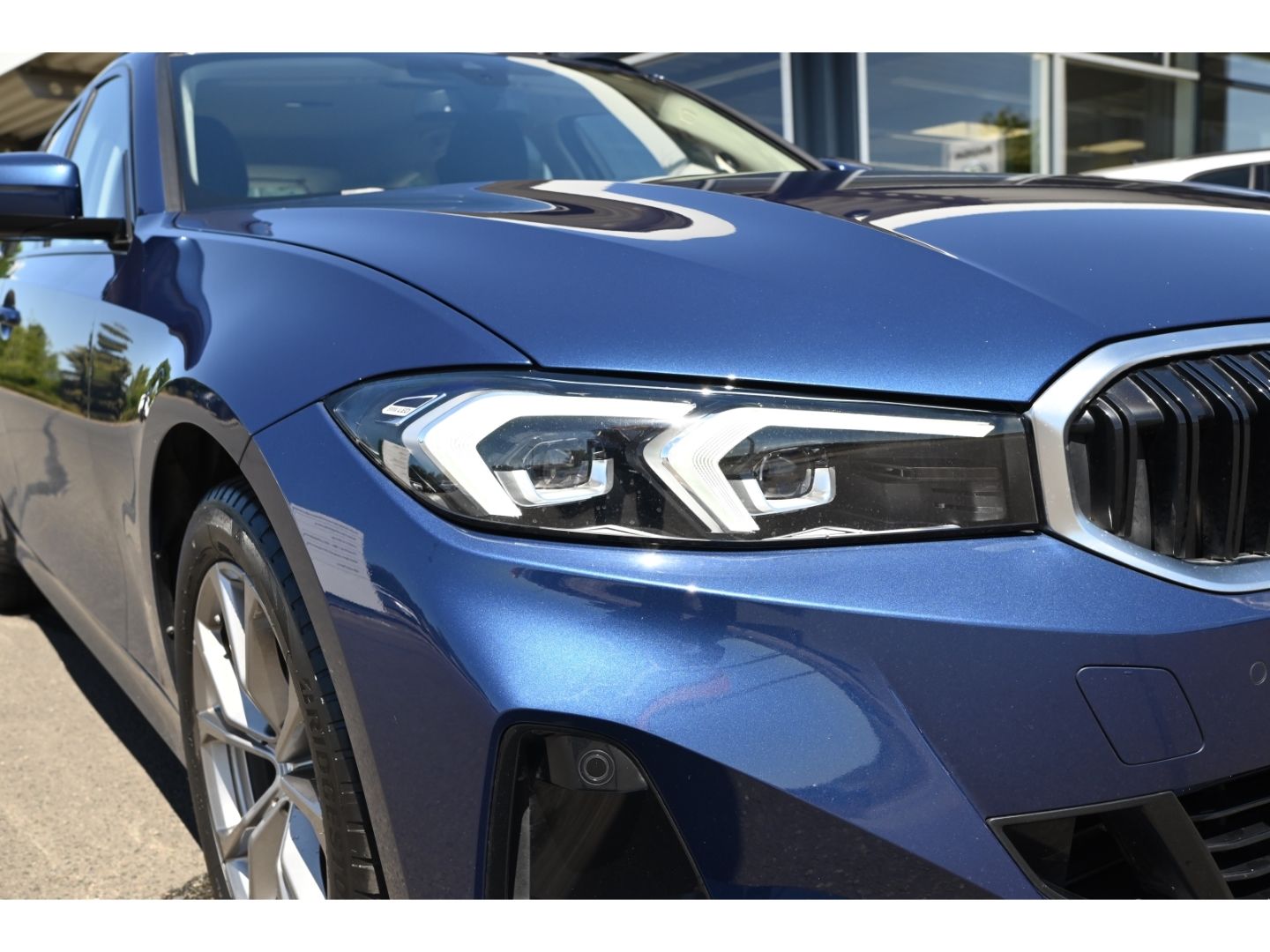 BMW 320 d xDrive Touring MHyb - Samsaru's Car Outlet