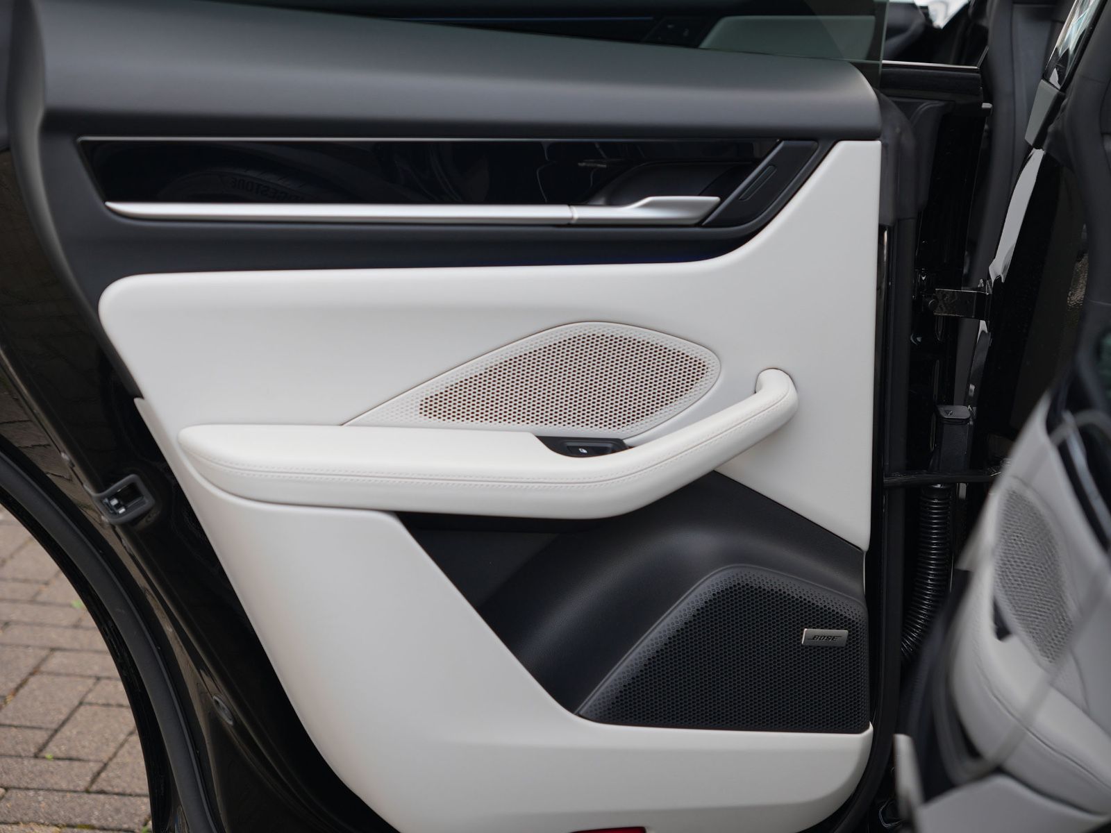 Porsche Macan 4 - Samsaru's Car Outlet