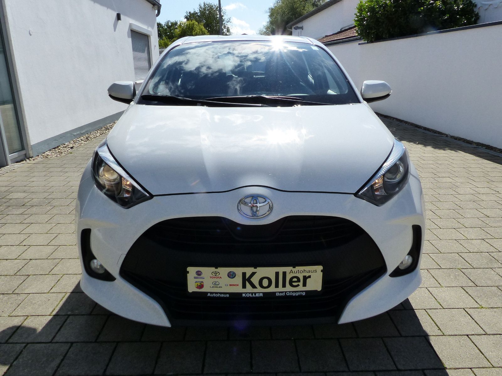Toyota Yaris 1.5 VVT-iE Automatik Comfort - Samsaru's Car Outlet