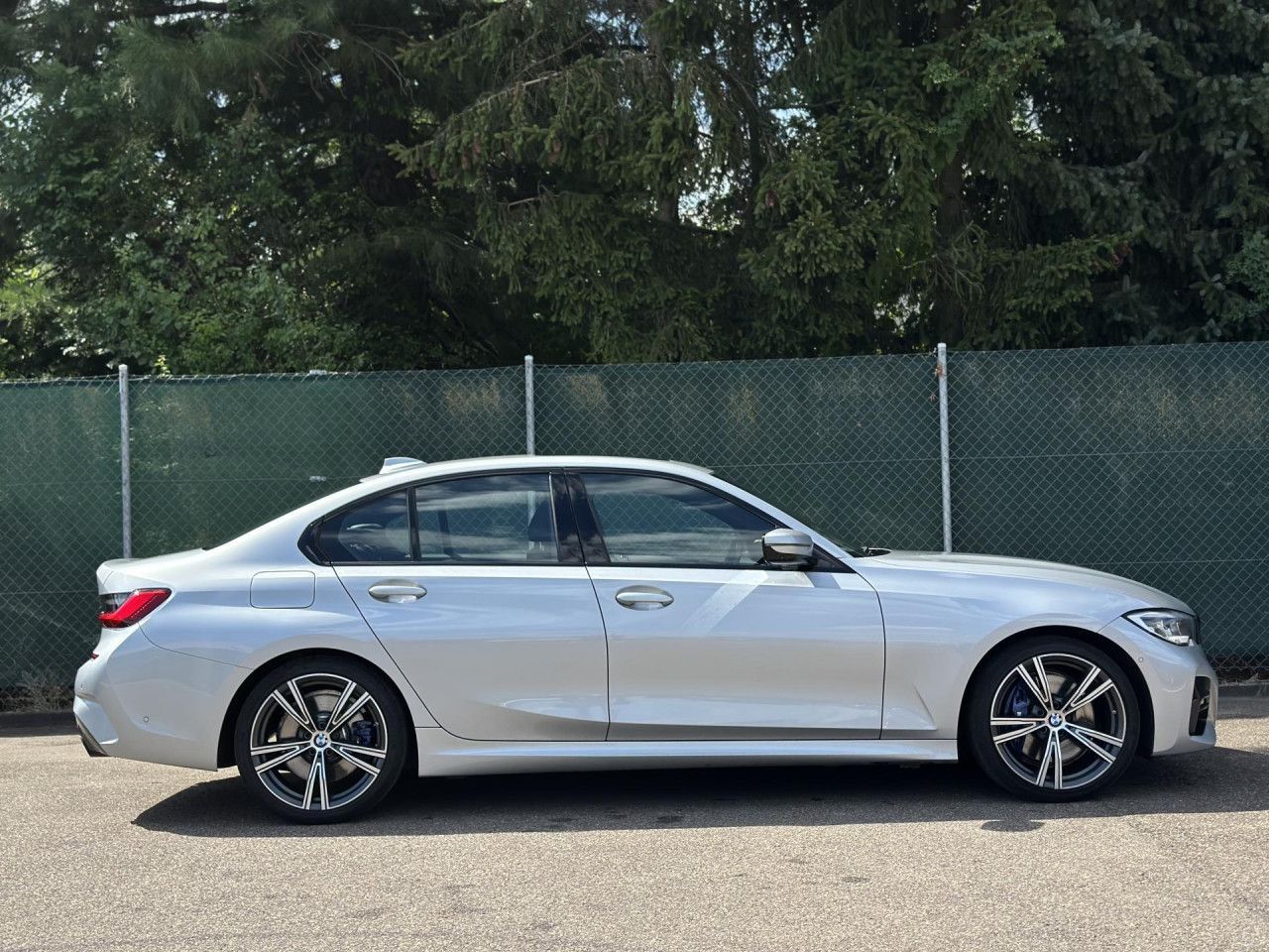 BMW 330d M Sport - Samsaru's Car Outlet