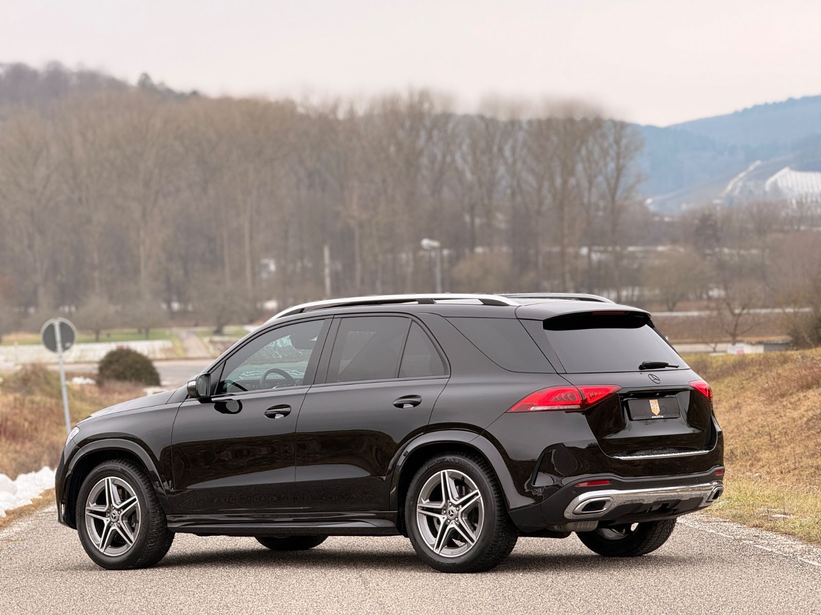 Mercedes-Benz GLE 350d/AMG LINE/JungeSterne09.26/AHK/Pano/360°