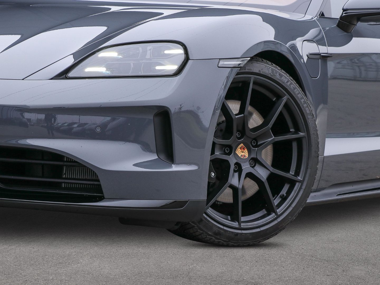 Porsche Taycan GTS Sport Turismo Burmester Panoramadach