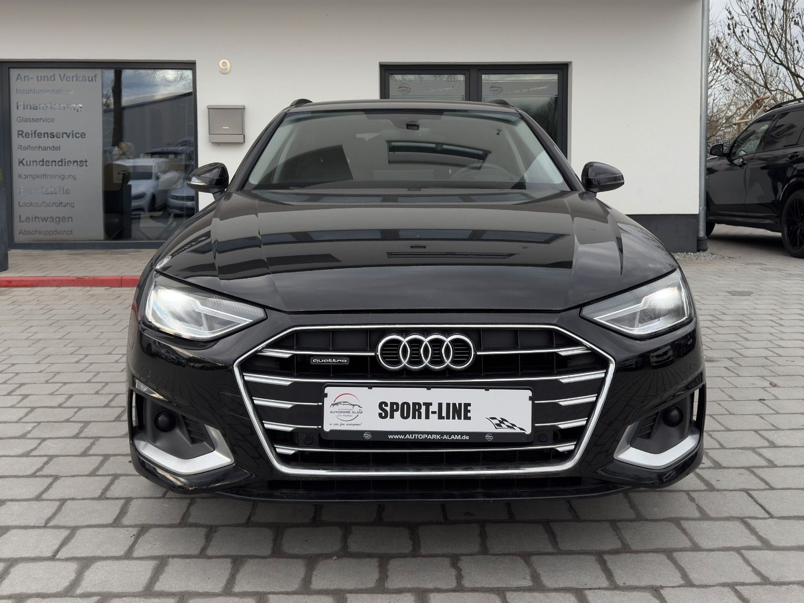Audi A4 Av.40 TDI quattro advanced - Samsaru's Car Outlet