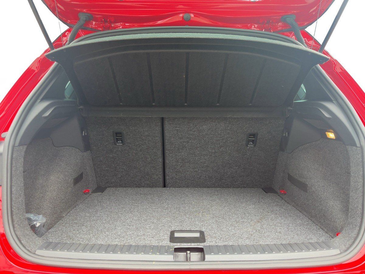 Seat Arona XPERIENCE 1.0 TSI DSG AHK+ACC+NAVI+RFK+SHZ