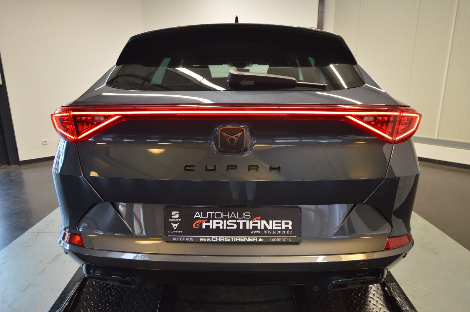 Cupra Formentor 2.0 TDI 4Drive - Samsaru's Car Outlet