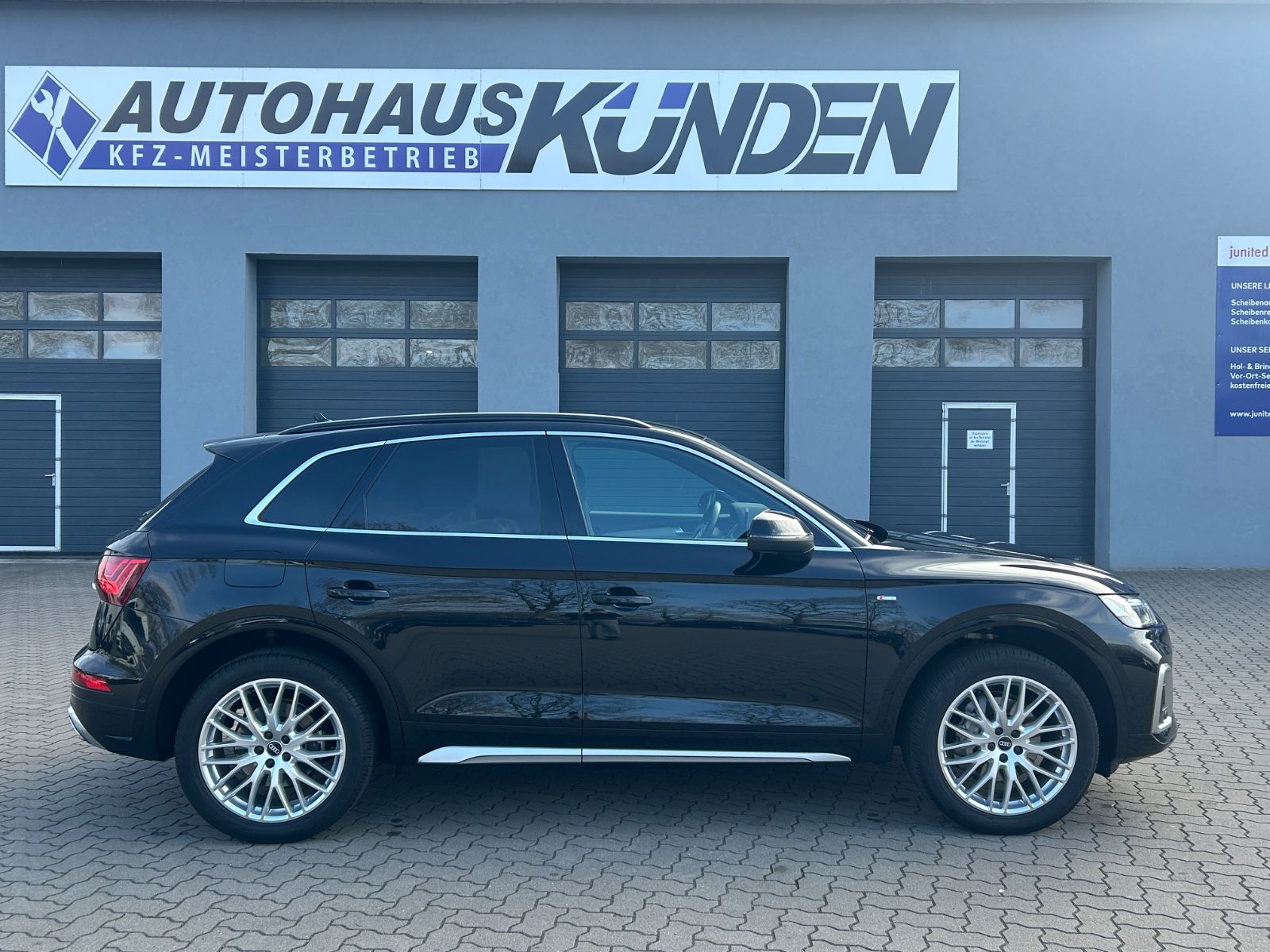 Audi Q5 40 TDI quattro S line - Samsaru's Car Outlet