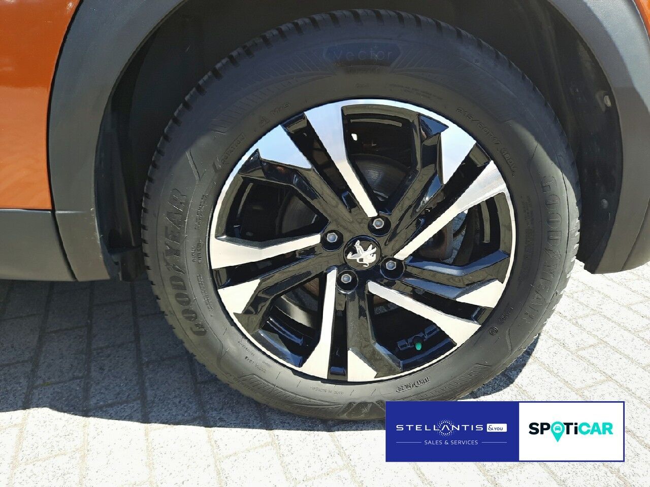 Peugeot 2008 Allure 136 Elektro - Samsaru's Car Outlet