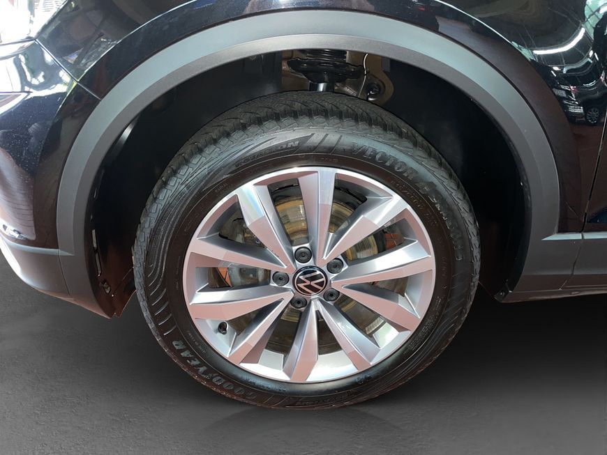 Volkswagen T-Roc 1.5 TSI Style - Samsaru's Car Outlet
