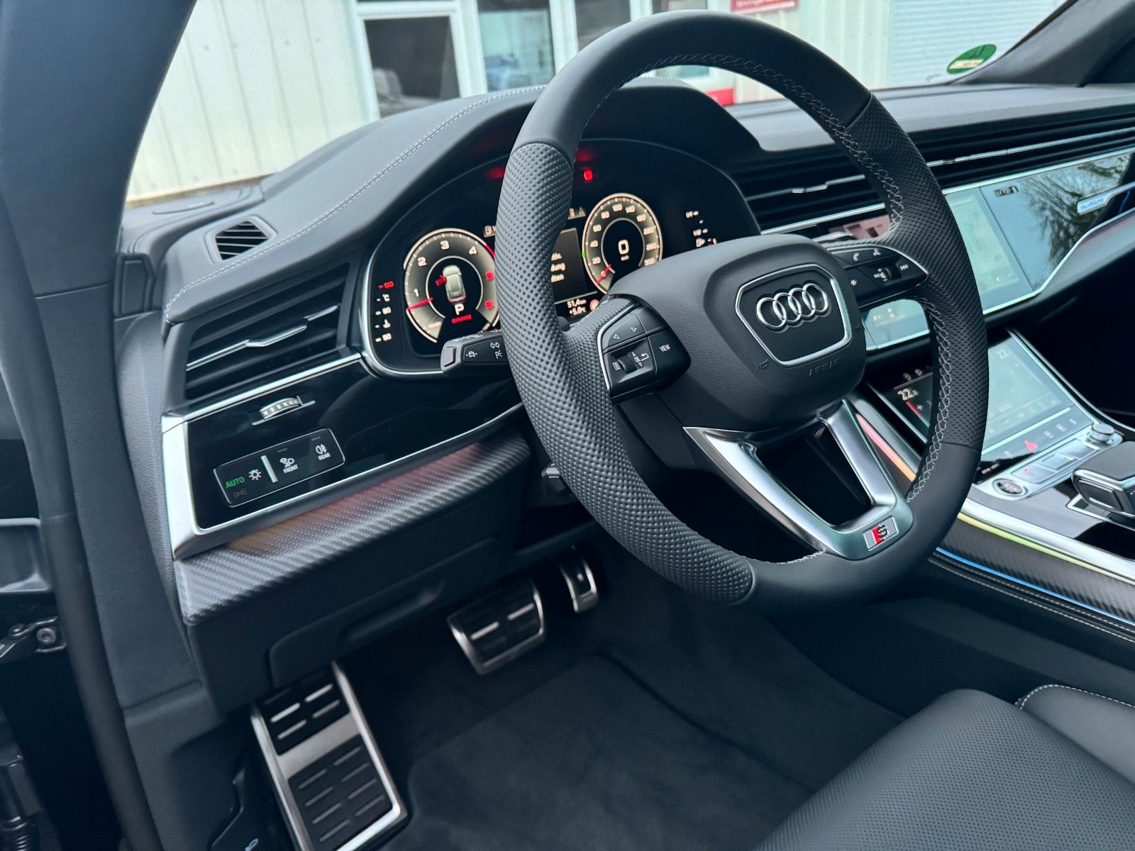 Audi Q8 50 TDI quattro.3 x S-Line.UPE 141.745€
