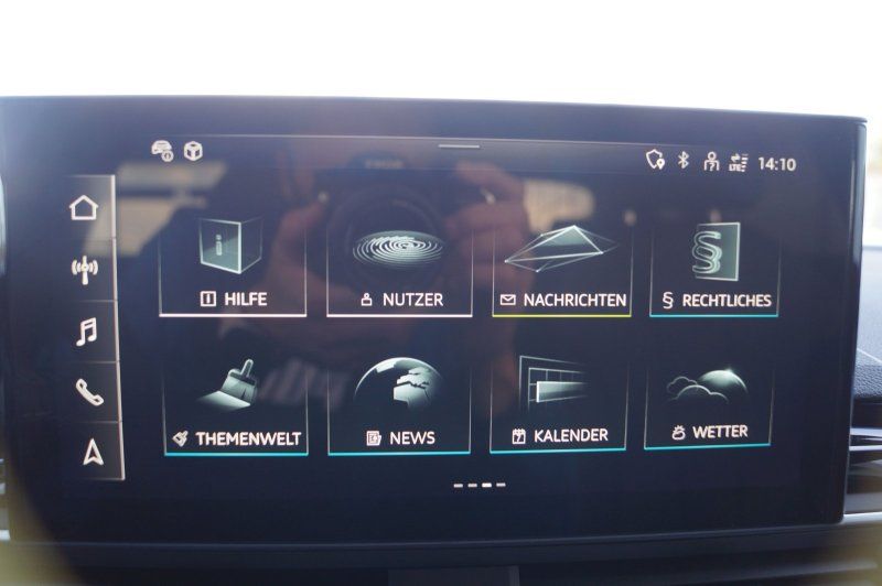 Audi A4 Avant S-Line 40TFSI - Samsaru's Car Outlet