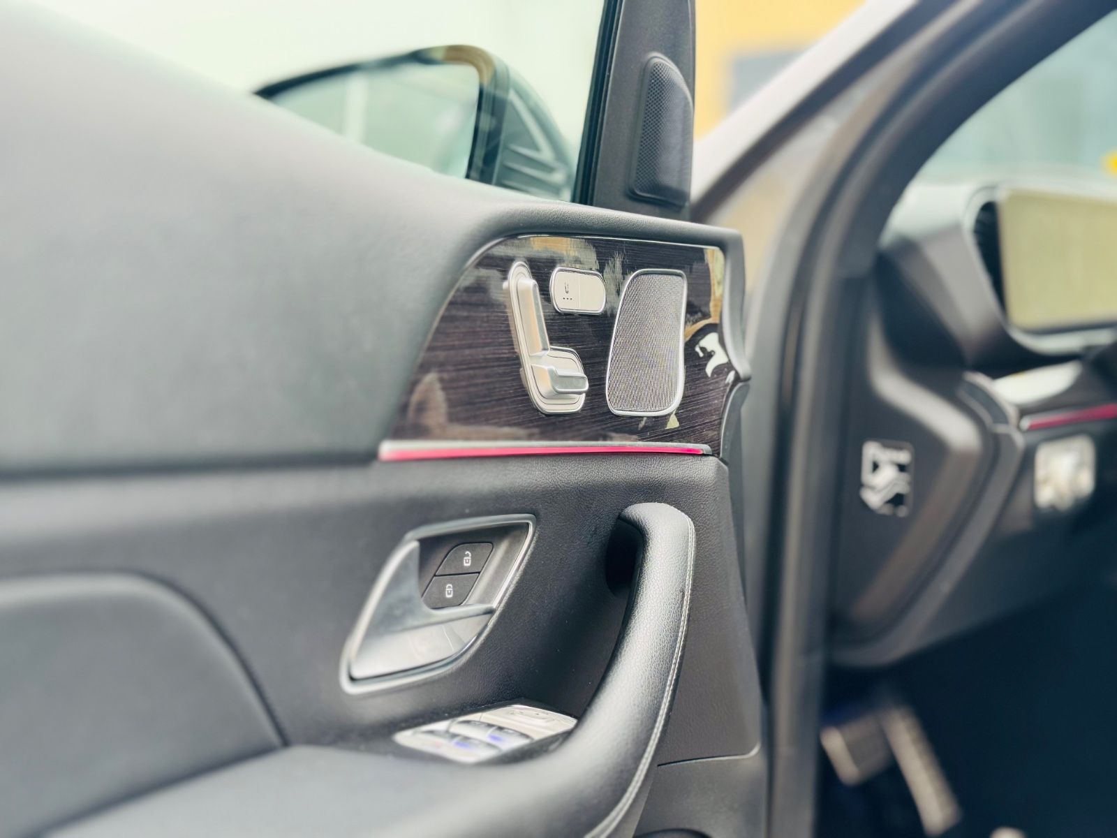 Mercedes-Benz GLE 350 d 4Matic/AHK/Pano/AMG Line Interieur