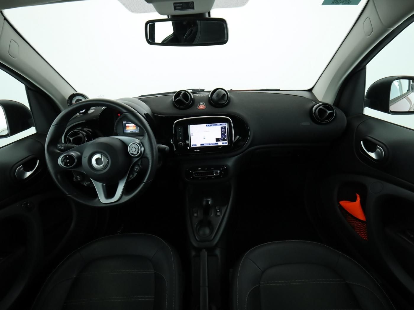 Smart fortwo EQ cabrio prime - Samsaru's Car Outlet