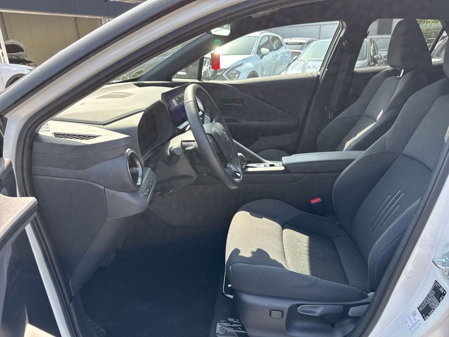 Toyota C-HR Hybrid FWD Team Deutschland 1.8 EU6e Navi L