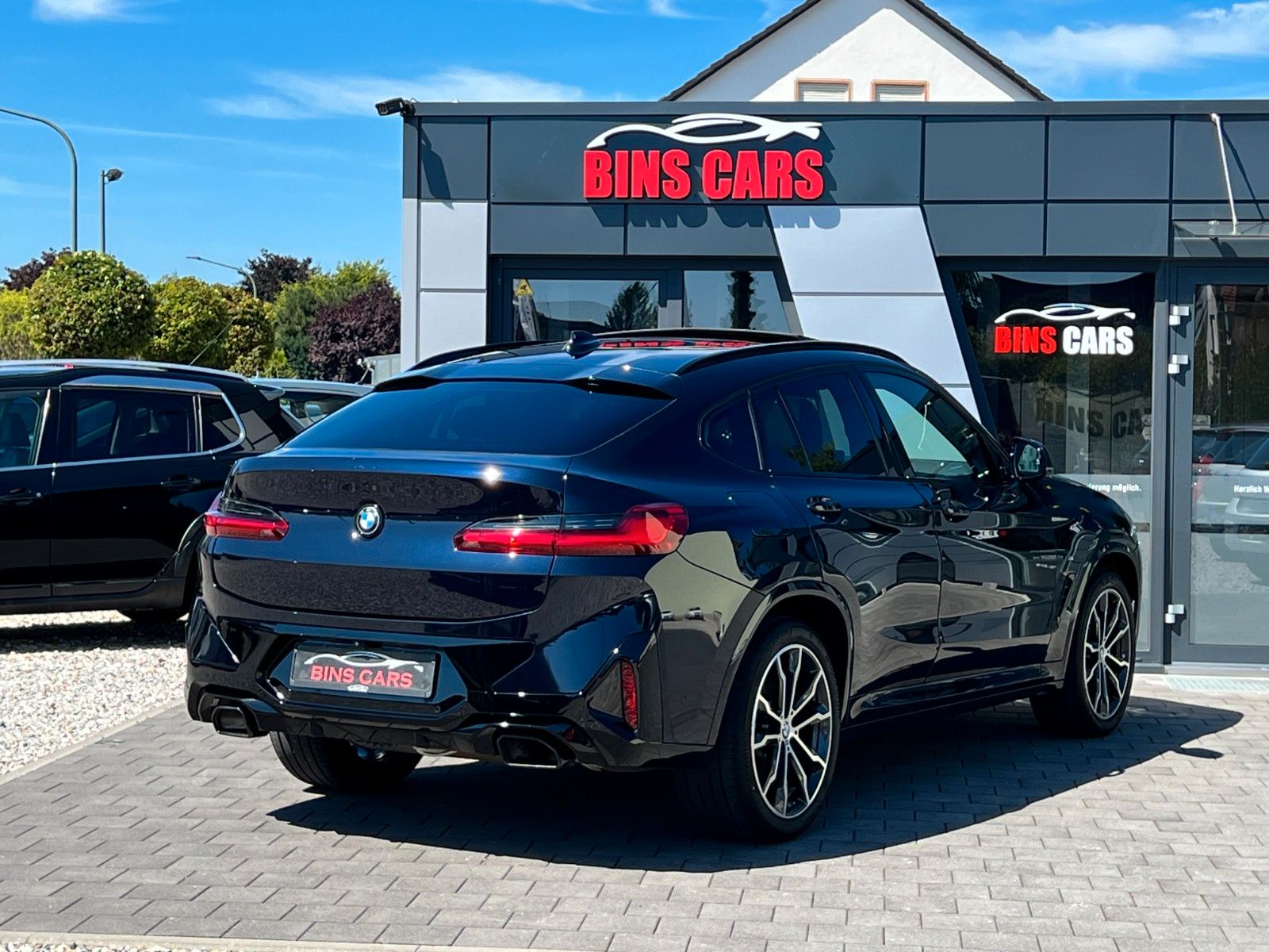 BMW X4 M Sport 30d xDrive*ACC*Pano*Laser*HUD*AHK*CAM