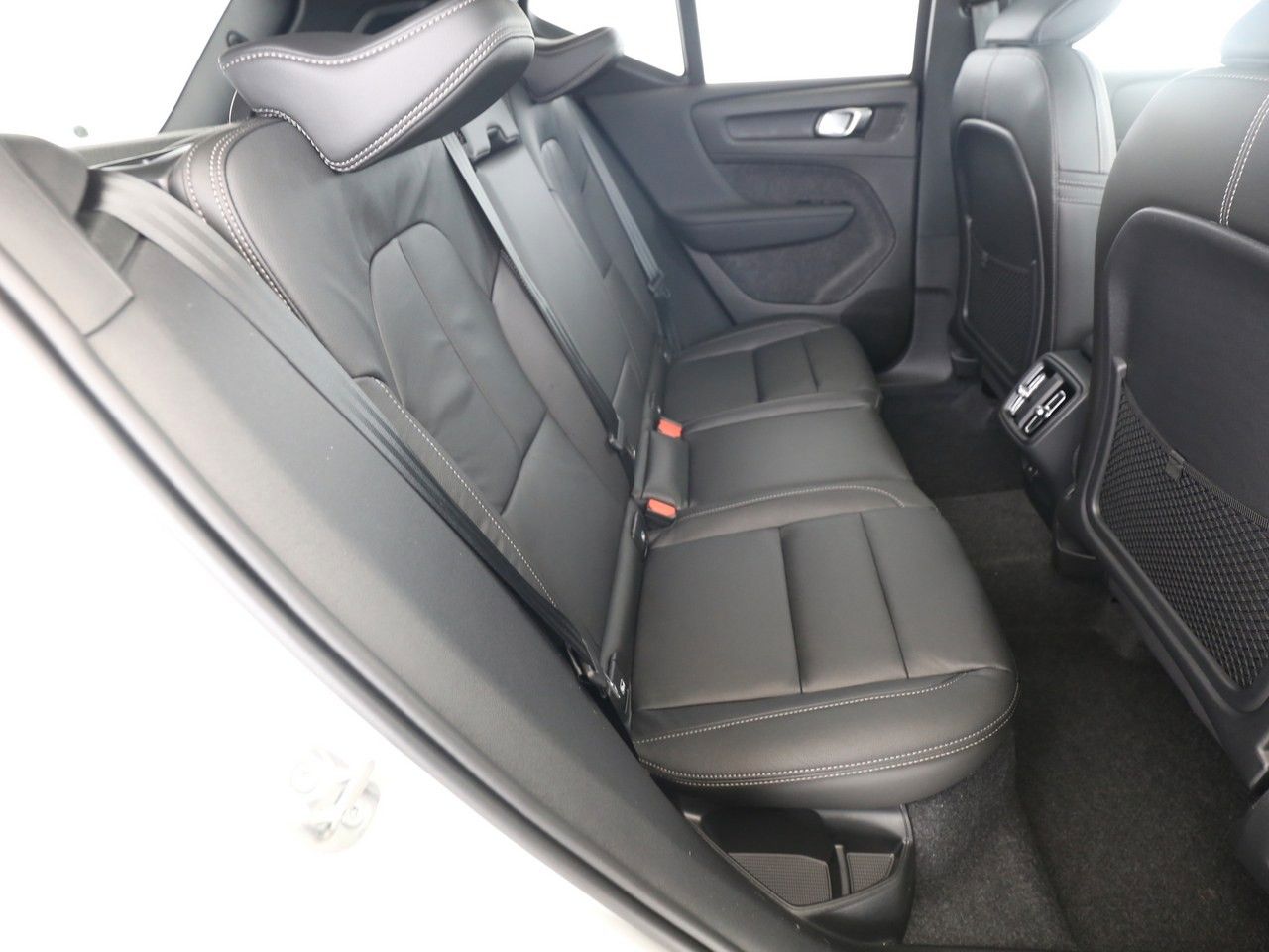 Volvo XC40 B4 DKG Ultra Dark - Samsaru's Car Outlet