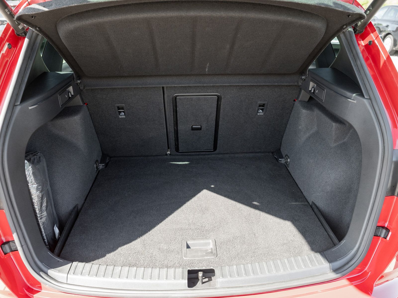 Seat ATECA FR 1.5 TSI DSG AHK Kam. Navi Pano Sportp.