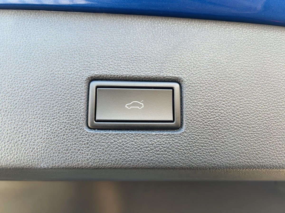 Volkswagen T-Roc 1.5 TSI - Samsaru's Car Outlet